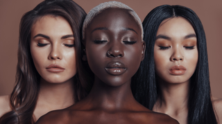 Crema viso: guida completa per una pelle luminosa